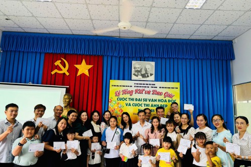 Lễ trao giải Cuộc thi ảnh đẹp với chủ đề  “Gia đình đọc sách gắn kết yêu thương” năm 2025